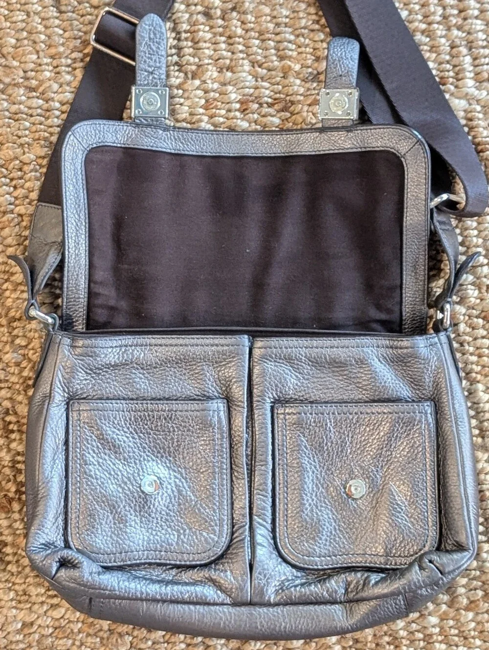 Lauren Ralph Lauren Pewter Leather Crossbody Messenger Bag - Indie Sleeze - Picture 4 of 14